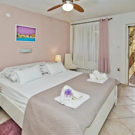 Guest house Jure