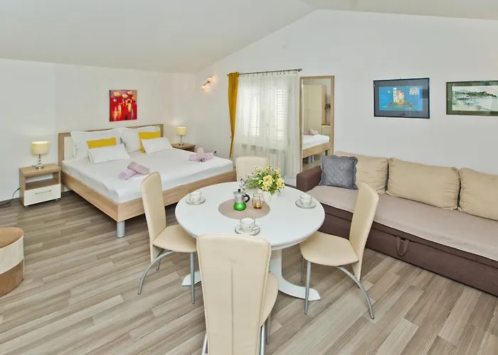 Jure Konukevi Hvar Town