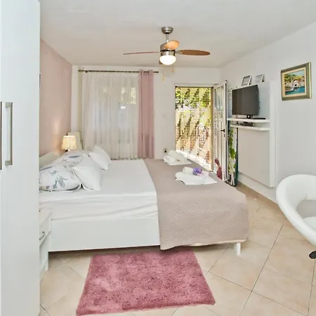 Гостевой дом Jure 3*