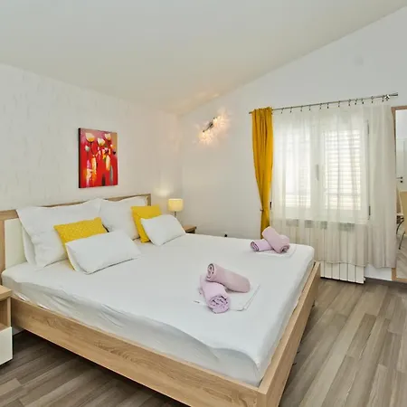 Гостевой дом Jure Хвар