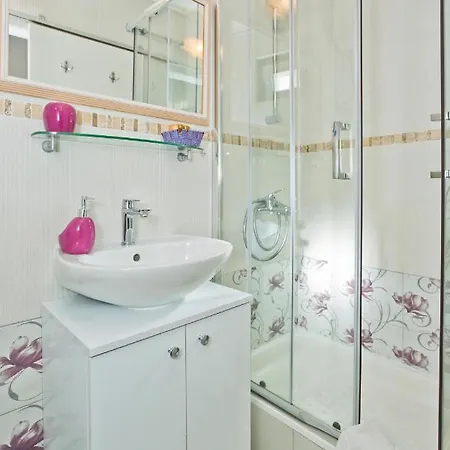 Гостевой дом Jure Хвар